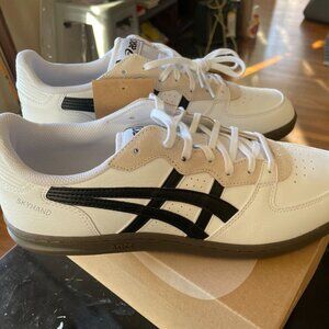 Asics Skyhand OG (Size 9.5)